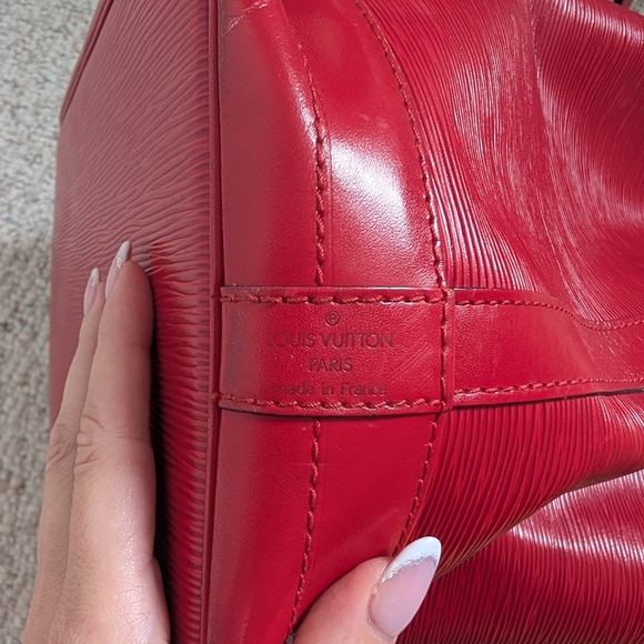 Louis Vuitton Red  Epi Noe Bucket Bag - Picture 3 of 16